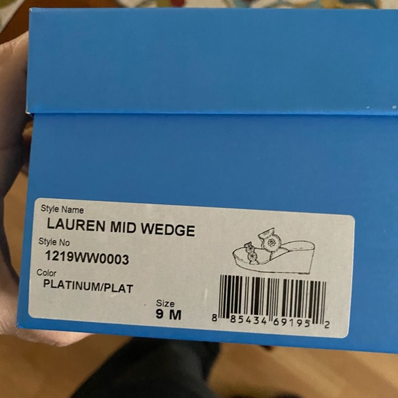 Jack rogers gold wedges - Picture 8 of 8